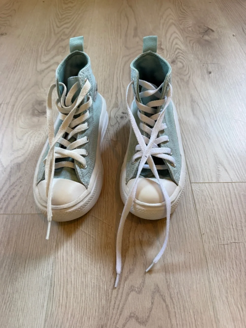 GIRLS' CONVERSE KID CHUCK TAYLOR PLATFORM SNEAKERS Vernal Pool Sz. US 2/ EU 33.5